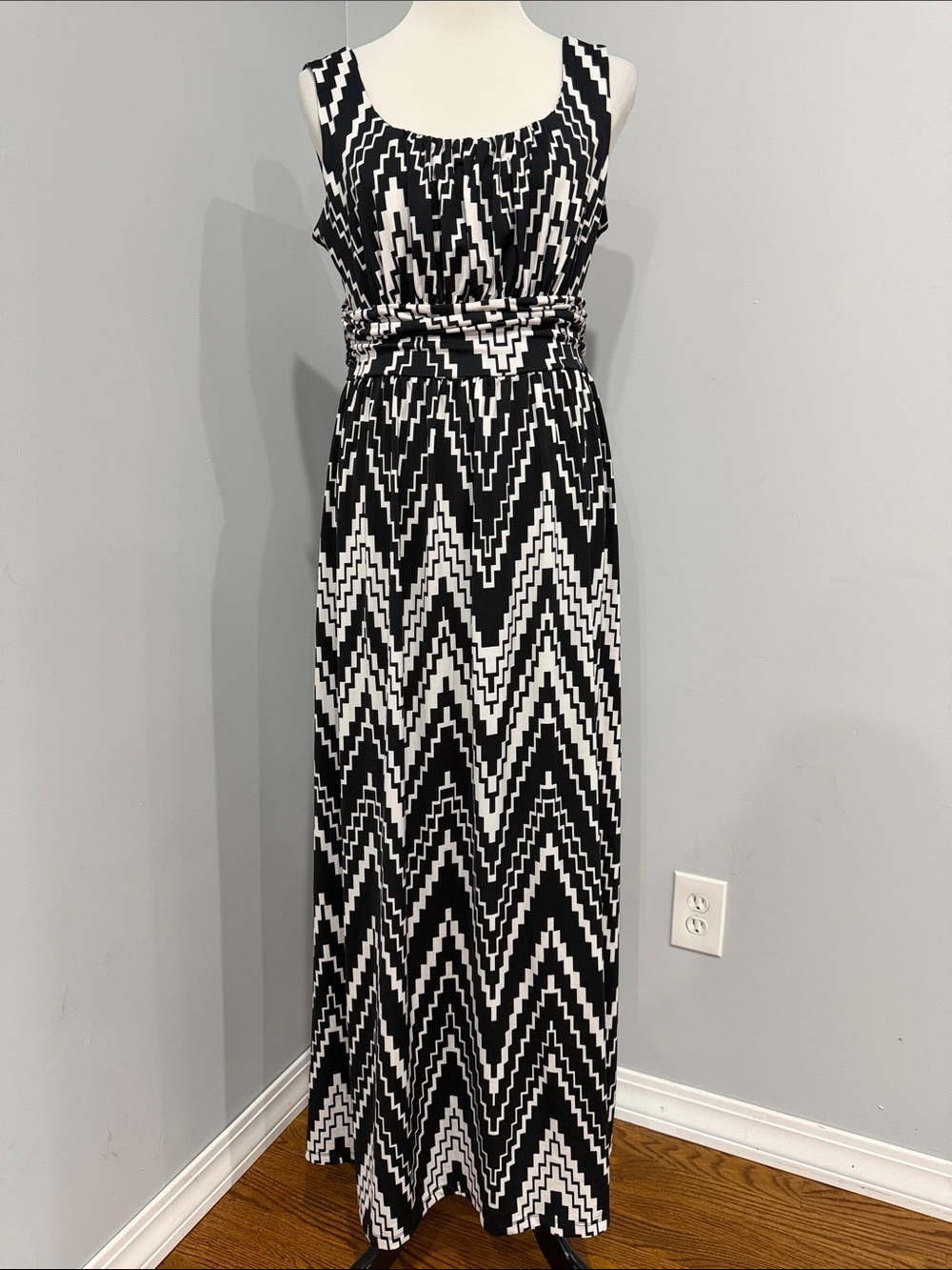 AB Studio Black & White Chevron Maxi Dress